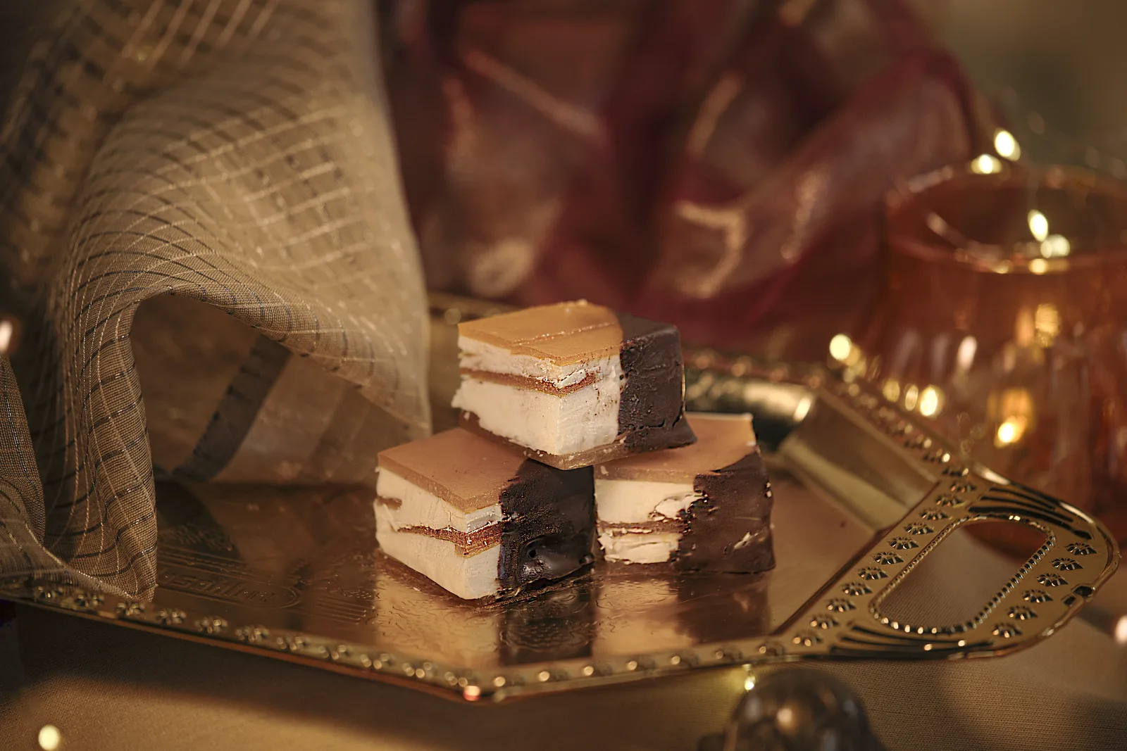 The Royal Nut Assortment detail 3
