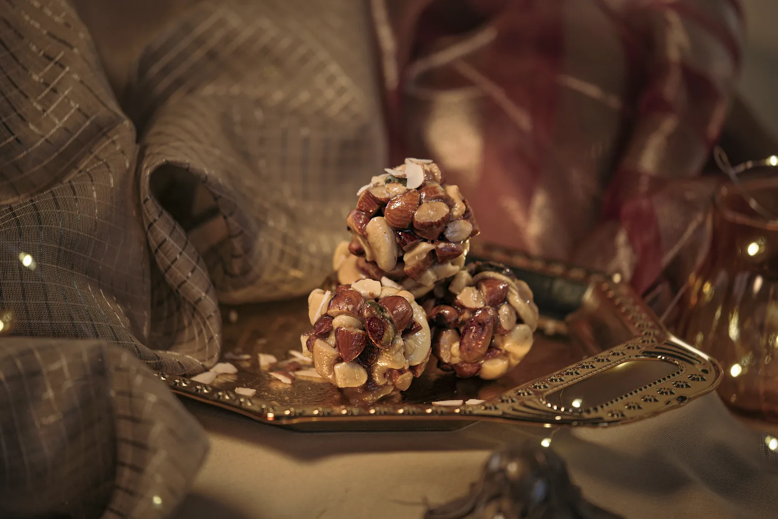 The Royal Nut Assortment detail 2